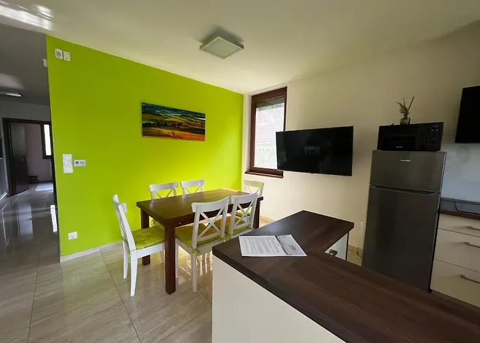 B&beach Apartament *